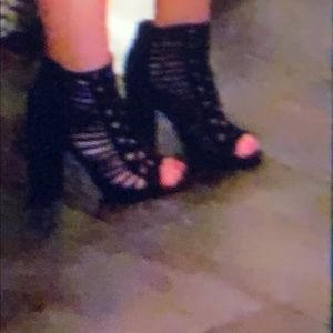 Looking for these heels
